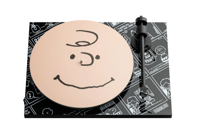  I can't decide if Pro-Ject's new turntable with Charlie Brown's head on the platter is cute or creepy, but it's definitely a fun collector's edition 