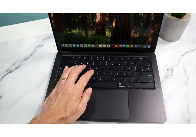  Want to turn your MacBook into a weighing scale? Me neither, but an app that gives the trackpad this ability looks impressively accurate 
