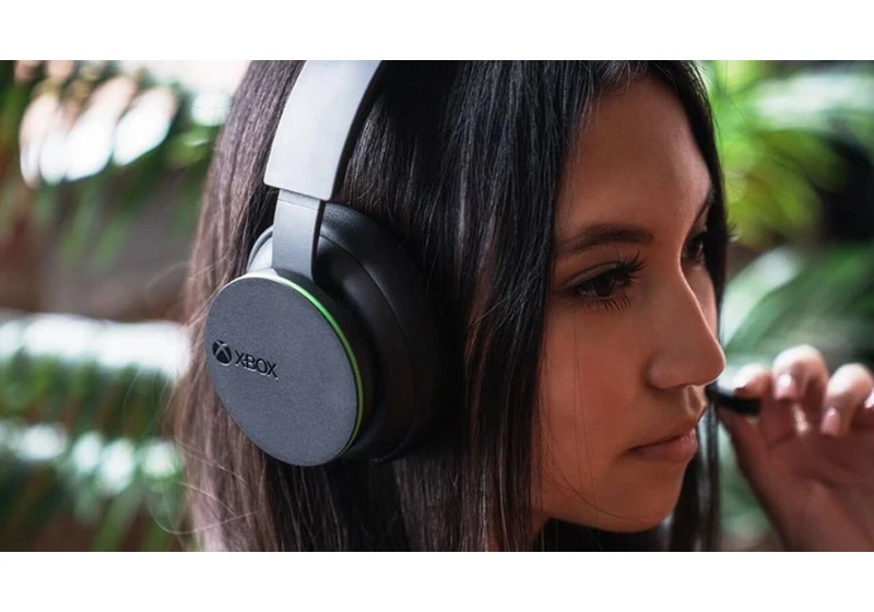 Microsoft is reportedly releasing a brand new Xbox wireless headset this month