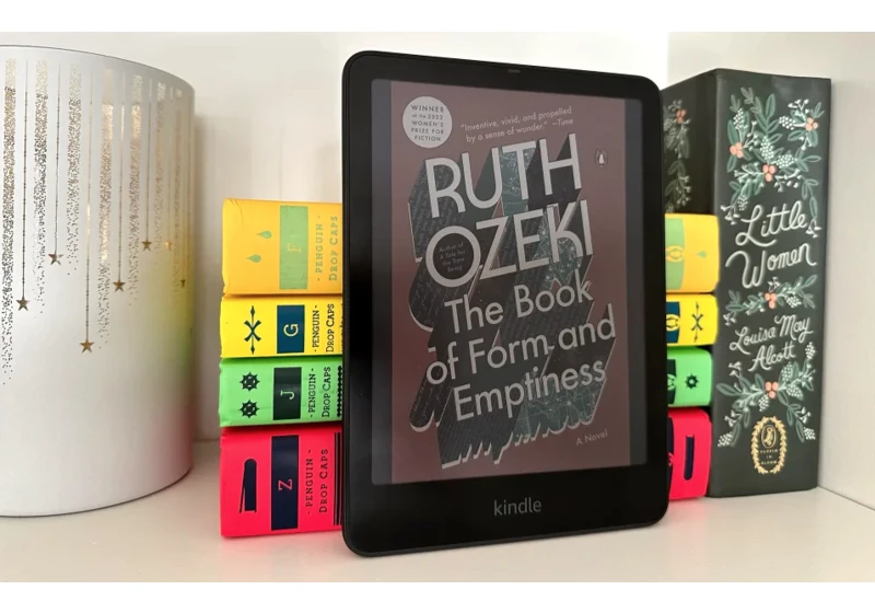 The Kindle Colorsoft is 20 percent off during the Amazon Spring Sale