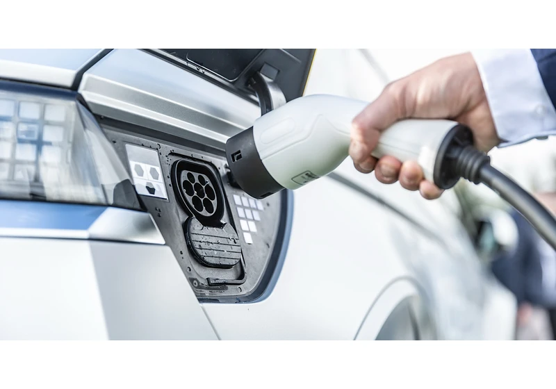 Google Search Gets New Tools To Surface EV & Energy Info via @sejournal, @MattGSouthern