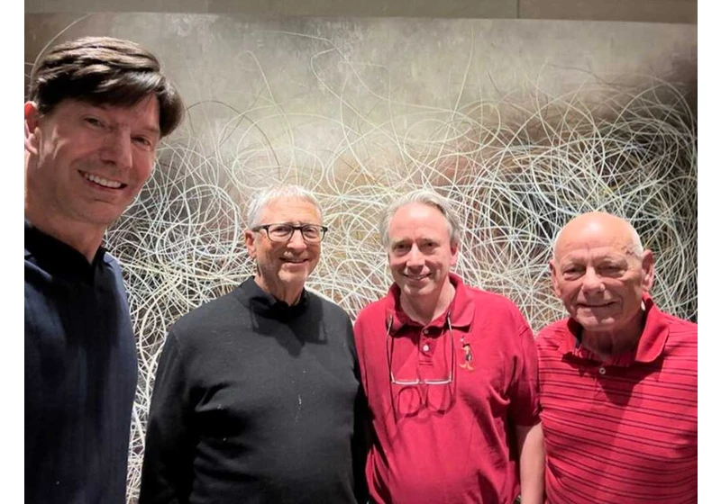 Bill Gates and Linux creator Linus Torvalds just met for the first time