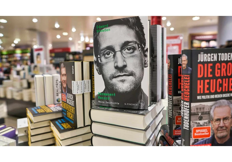 Edward Snowden calls out Google over search engine’s privacy