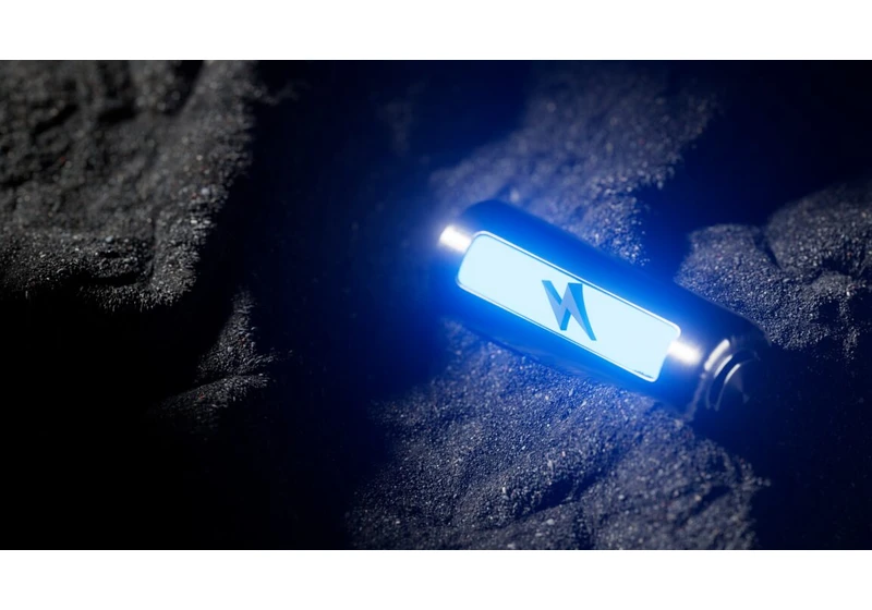 Researchers develop a battery cathode material that does it all