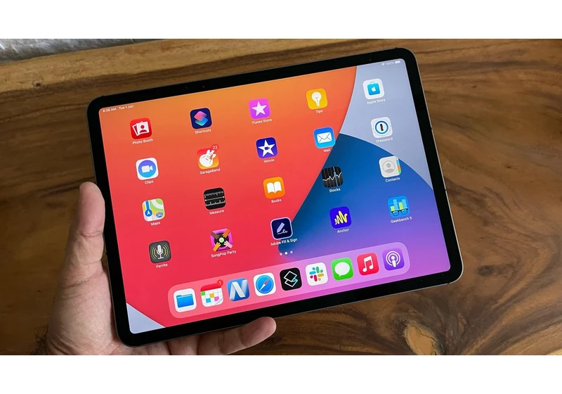 Apple's giant foldable iPad could be crease-free and run macOS apps, new report claims