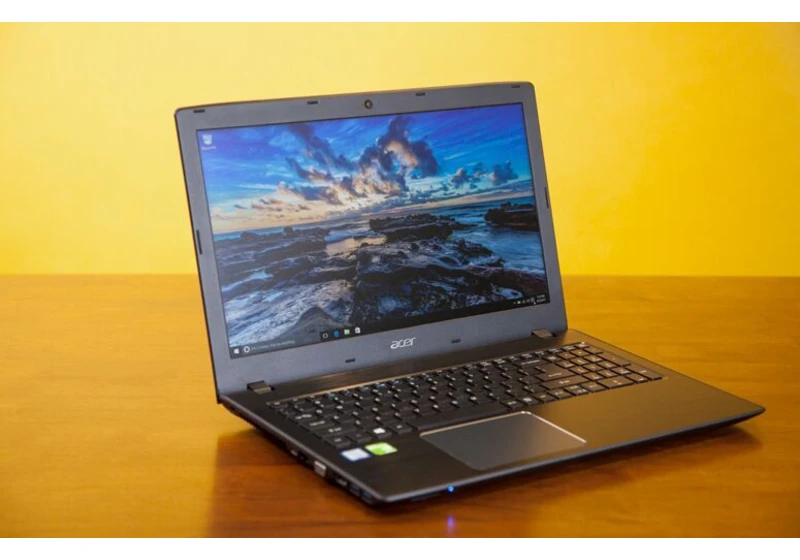 How to Separate Your Screen Into Two, Three, or Four Windows Using Windows Snap Assist