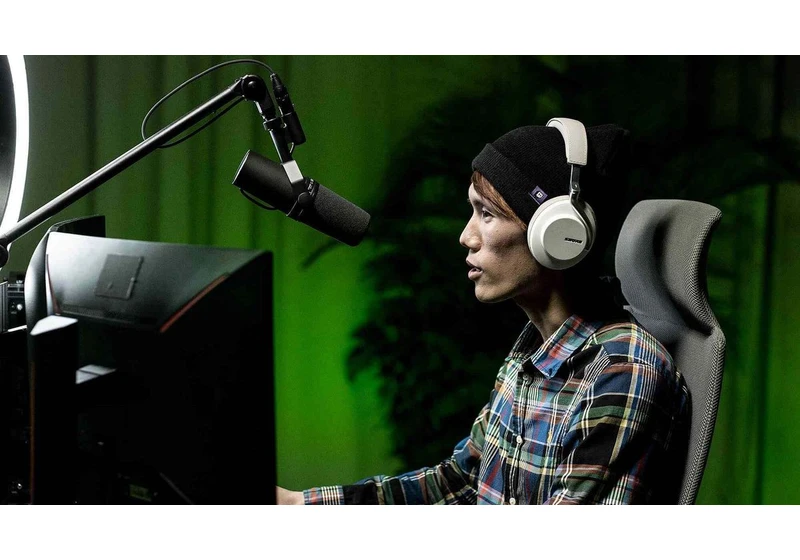 XLR vs. USB microphones: Which should you use for streaming?
