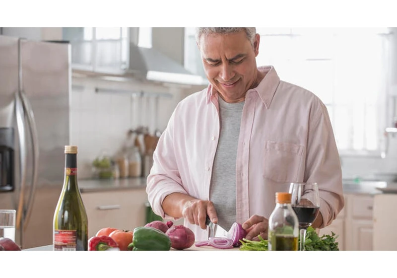 These Are the Biggest Mistakes Home Cooks Make, According to Professional Chefs