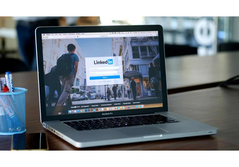 LinkedIn ad prices surge as advertisers’ X boycott continues