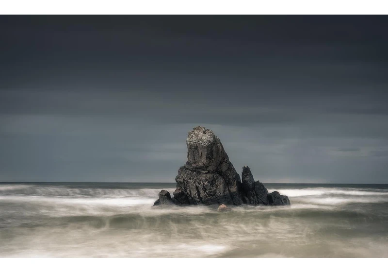 Roaming Rocks