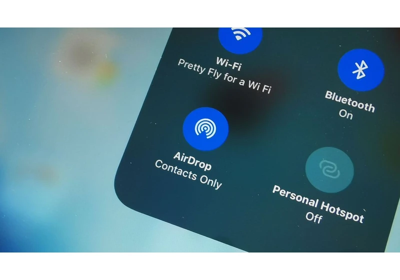 The EU could force Apple to put AirDrop and AirPlay on Android phones