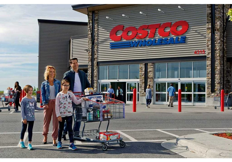 Score this Costco 1-Year Membership + a $30 Digital Costco Shop Card all for $60