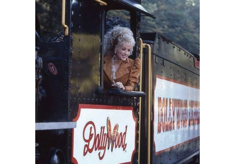 Dolly Parton's Dollywood Express