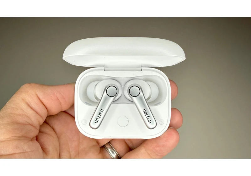 These Noise-Canceling Earbuds Do Everything I Need, and They're a Fraction of the Cost of Apple's AirPods 4