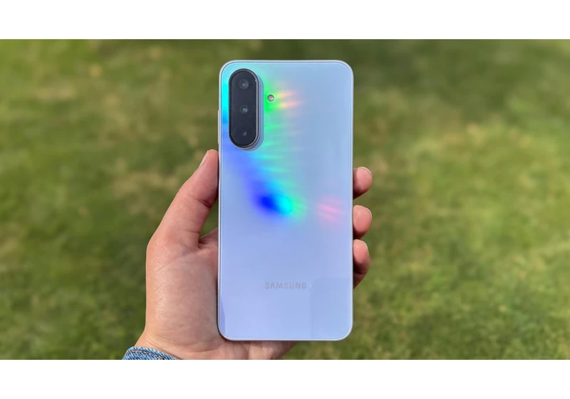 Unboxing Samsung's $400 Galaxy A36 5G video