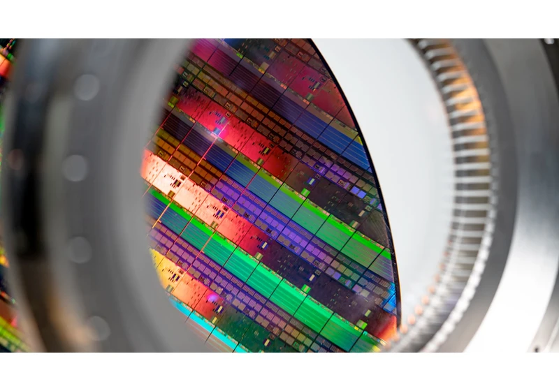 Intel and TSMC to Report on Next-Gen CFET Transistor Progress