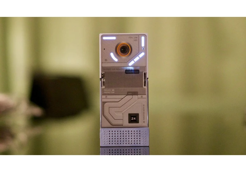 This new gadget could transform the way you consume food, as long as you don't mind eating on camera