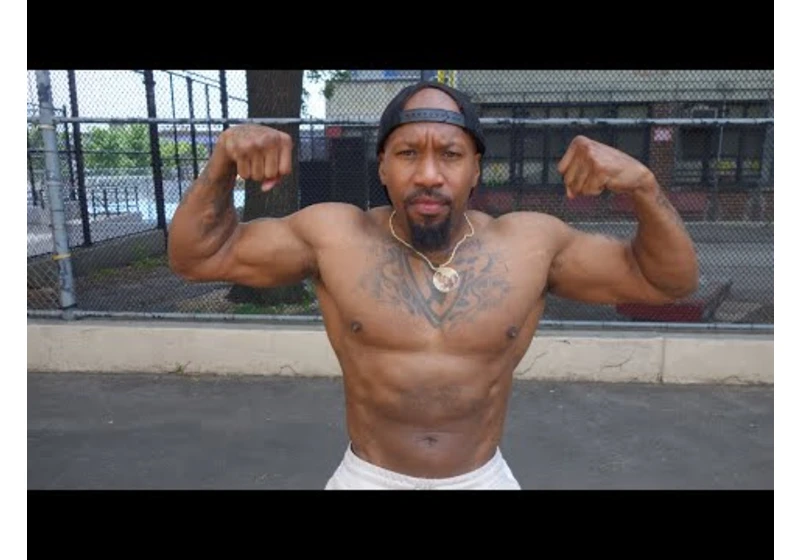 Bo does 50 Pull ups and 100 Push ups in 3:02 | That's Good Money