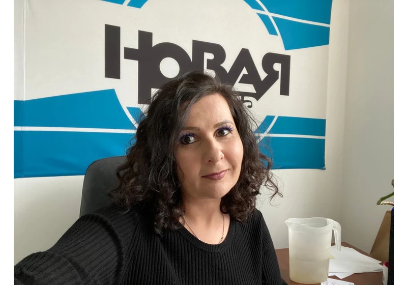 Podpořte ruské novináře v exilu. Nám jen tak nepomůžete, vzkazuje mluvčí listu Novaja gazeta