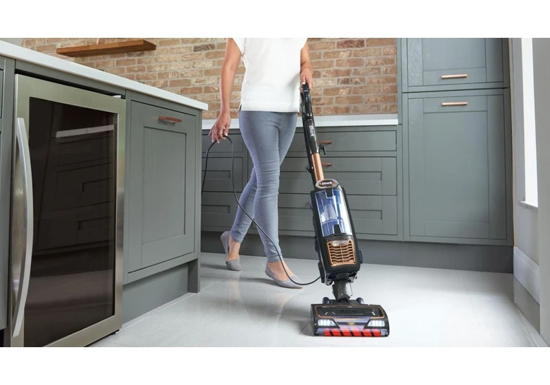 There’s just a few more hours to get this Shark vacuum for under £180