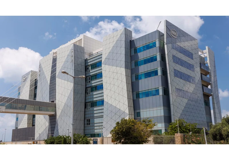  Intel uncovers alleged embezzlement involving former employee and supplier 