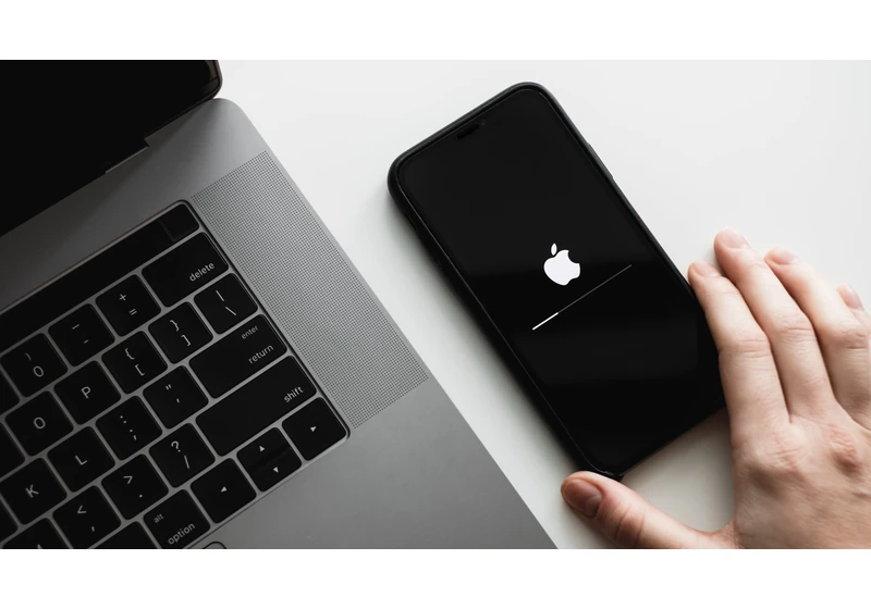  Forget iOS 26 – update your iPhone to iOS 18.6 now to keep it safe from these security threats 