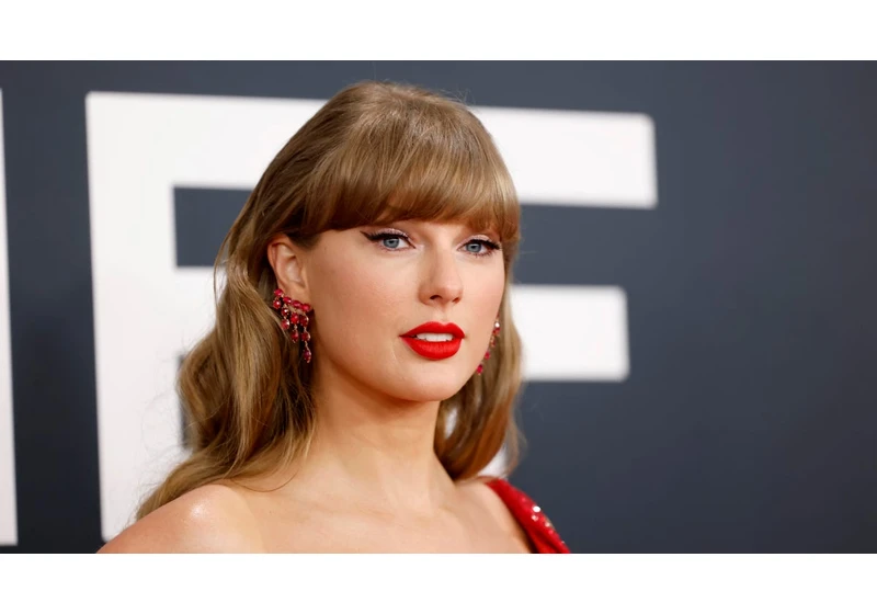 Google Searches for 'Taylor Swift' Summon This Dazzling Easter Egg