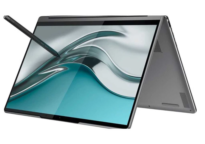 Clearance sale: Save $437 on this luxurious Lenovo 4K 2-in-1 laptop