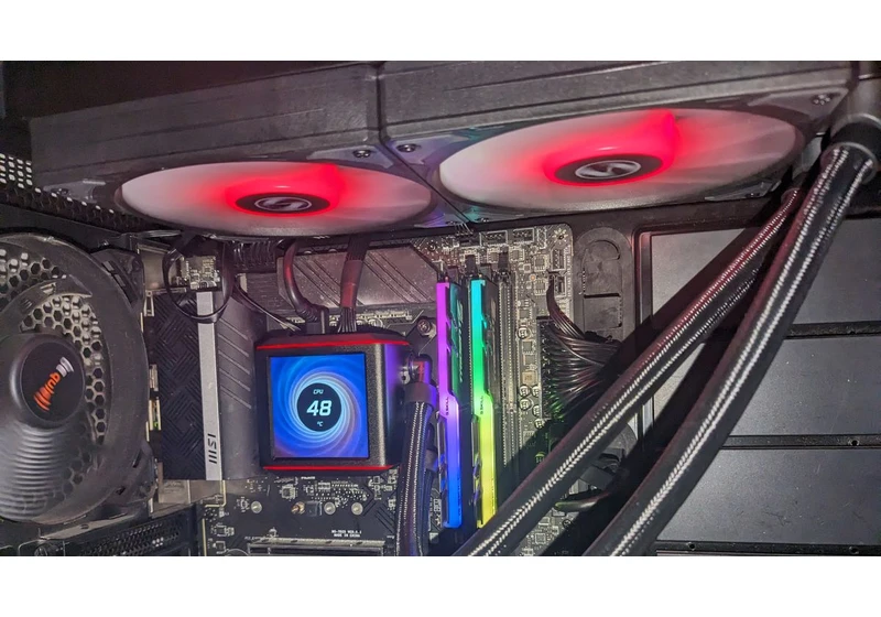  Lian Li Galahad II LCD 280 Review: Better, Quieter Than 360mm Options 