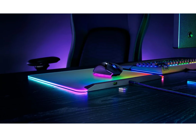  Looking for a new mousepad? Razer's latest decides that you need MORE RGB in your life, and I'm into it 