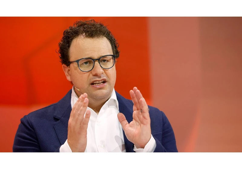  Cloud mind uploading? Anthropic CEO envisions AGI-driven utopian world — but it'll vastly demand trillions in computing power and data centers as earlier predicted by OpenAI's Sam Altman 