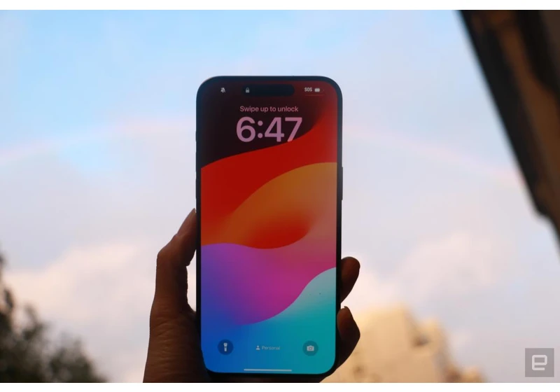 Apple sold enough iPhones and services last quarter to reverse a downward revenue trend