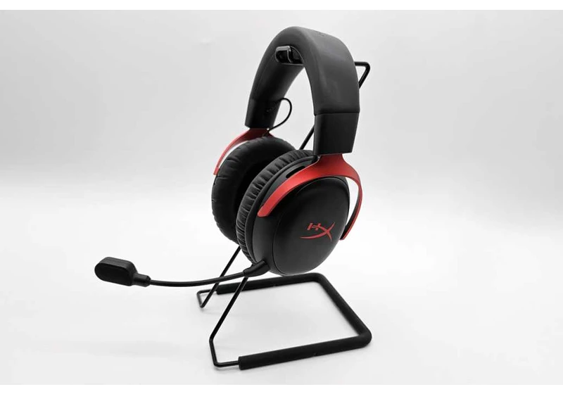 HyperX Cloud III Wireless review: Cutting the gaming headset cord