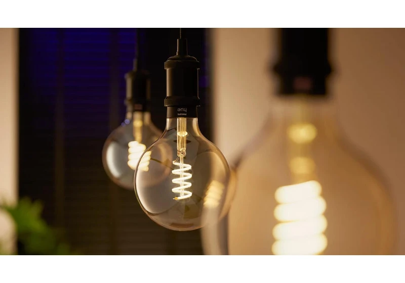 Upgrading to Smart Lights? Here Are 6 Tips for Buying the Perfect Bulbs