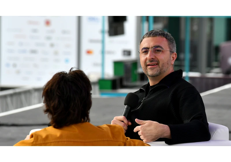  Microsoft's AI CEO says Google nearly launched "ChatGPT" before OpenAI — but brutal skeptics, fears of disrupting search, and safety concerns thwarted the plan 