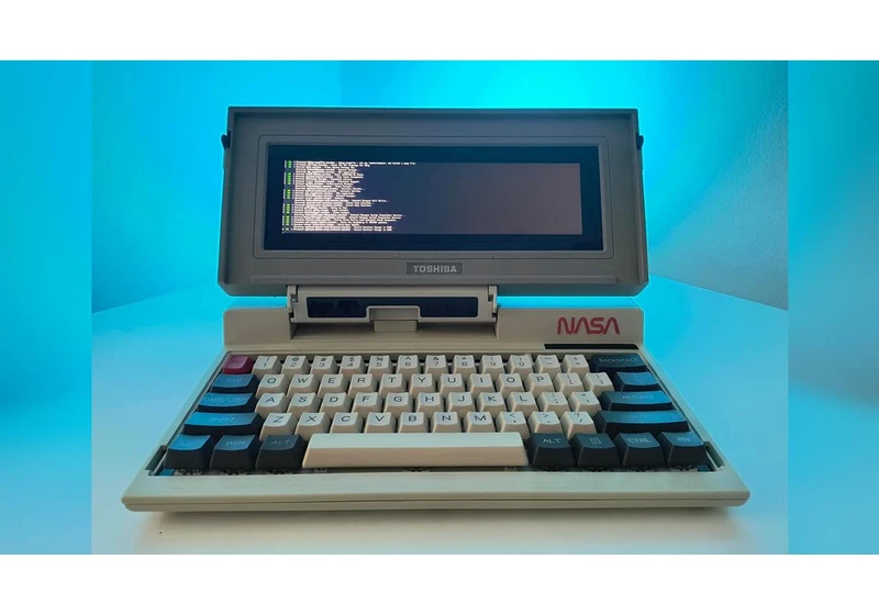 Maker resurrects Toshiba T1000 with a Raspberry Pi 4 and a slew of upgrades