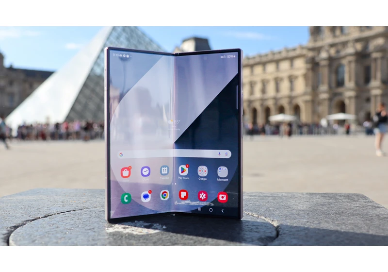  Samsung drops another big hint about the tri-folding 'G Fold' and its 'large-screen experience' 