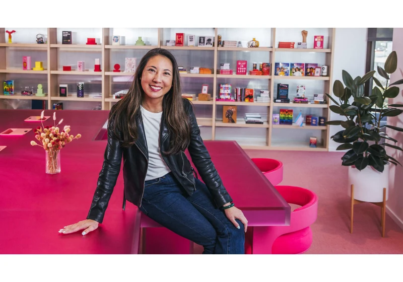Tinder’s new CEO takes the helm, calling it a ‘moment of transition for the industry’