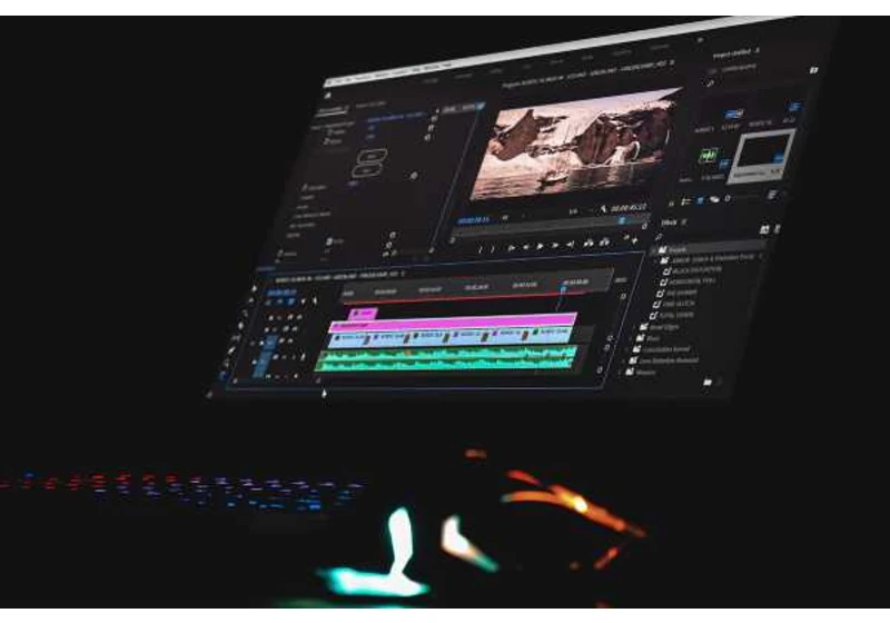 Get an intro to graphic design with this $40 e-training bundle