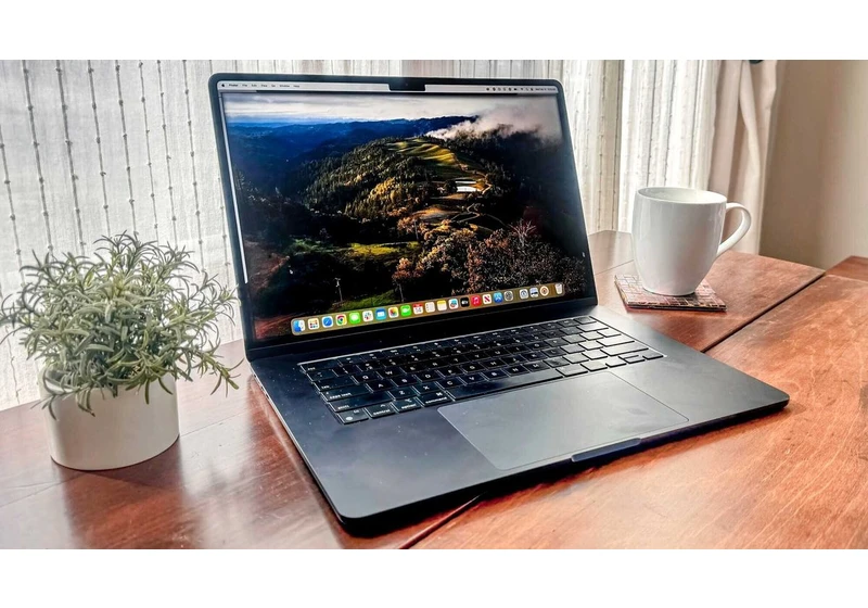 A new sign that 2027 MacBooks won't have OLED screens just appeared