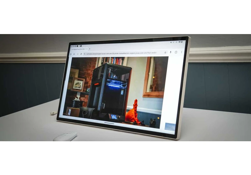  I reviewed this 25-inch portable monitor - I just wish it lived up to its huge potential 