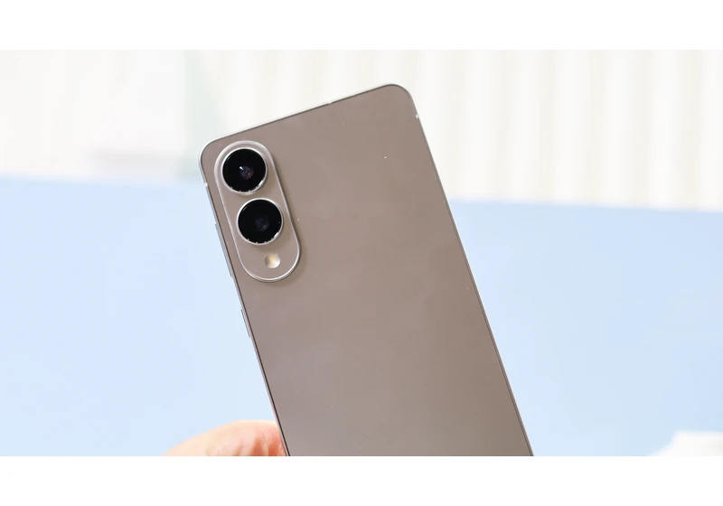  The Samsung Galaxy S25 Edge doesn't have a telephoto lens, and I'm surprisingly okay with that 