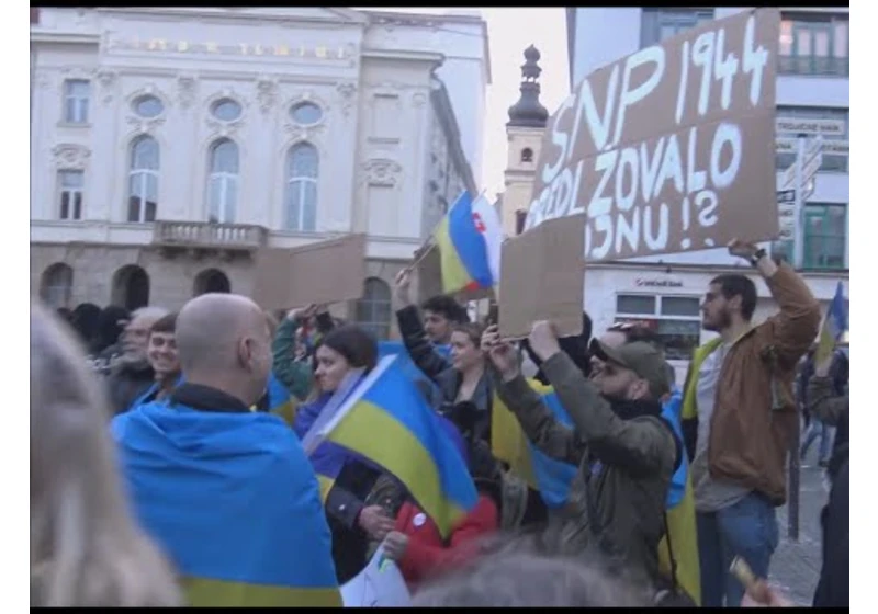Liek na nízky tlak: Zostrih z pochodu za mier v Trnave (20.2.2023)