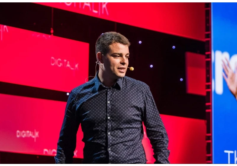 “Leave your ego aside, roll up your sleeves and surround yourself with people that are passionate and capable”: Interview with Hristo Borisov, CEO/Co-Founder, Payhawk