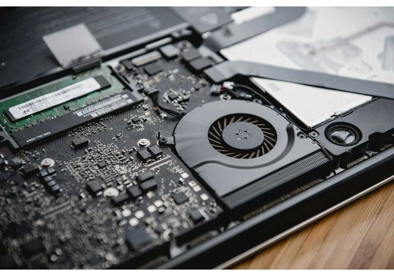 I hate loud laptops. These 5 tweaks drastically reduce fan noise
