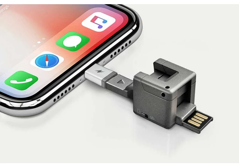 Carry fewer cables with this mobile keyring — now 37% off